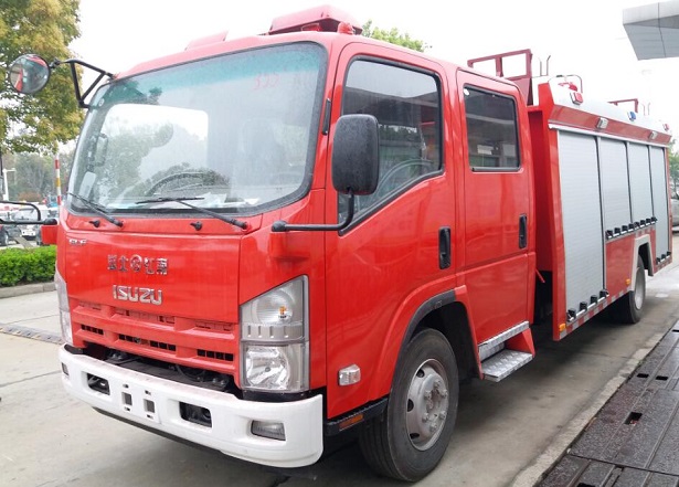 五十鈴泡沫消防車(chē)(4-5T)|慶鈴中型消防車(chē)